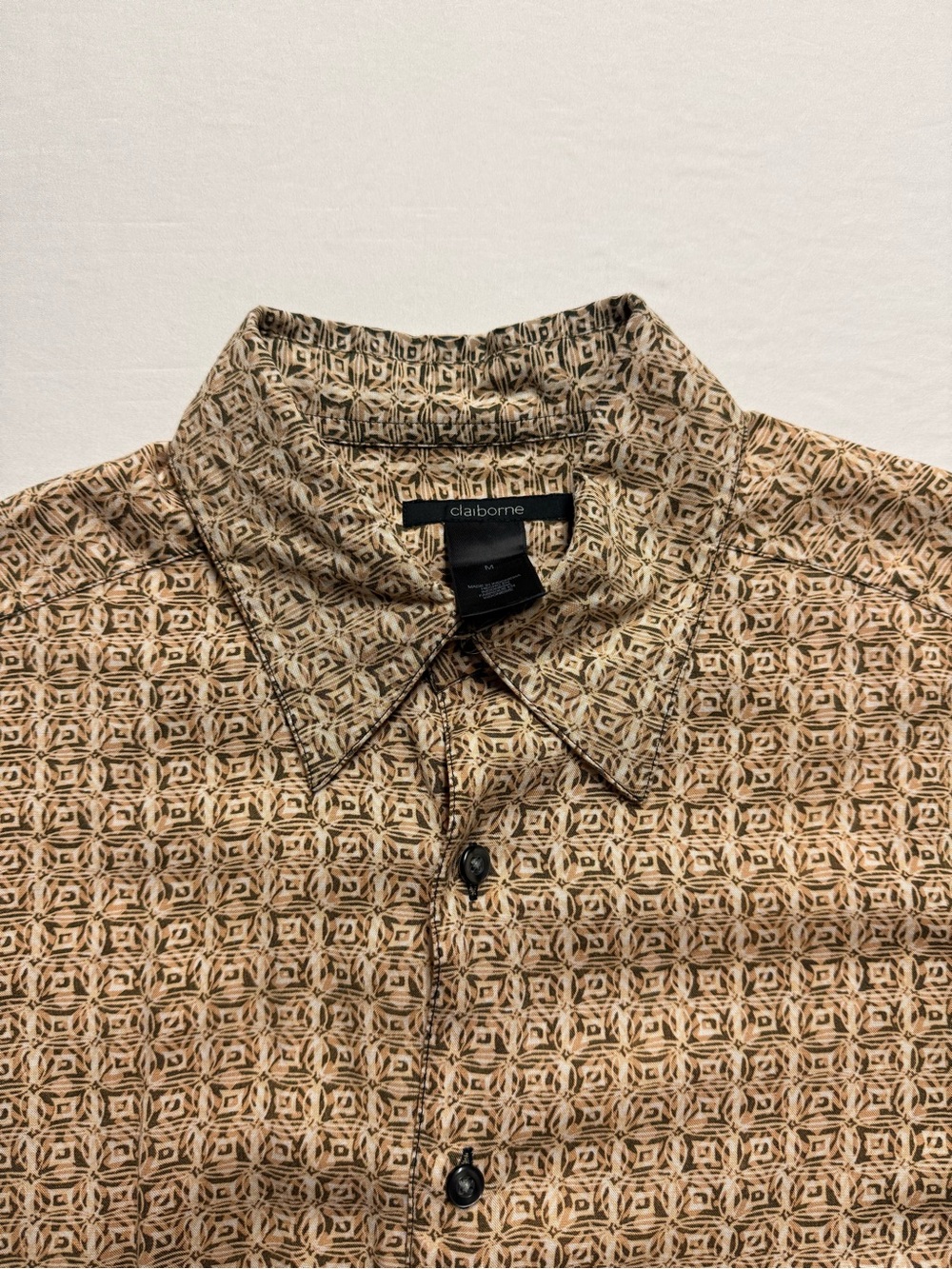 Claiborne Men's Short-Sleeve Button-Down Shirt in Tan Print